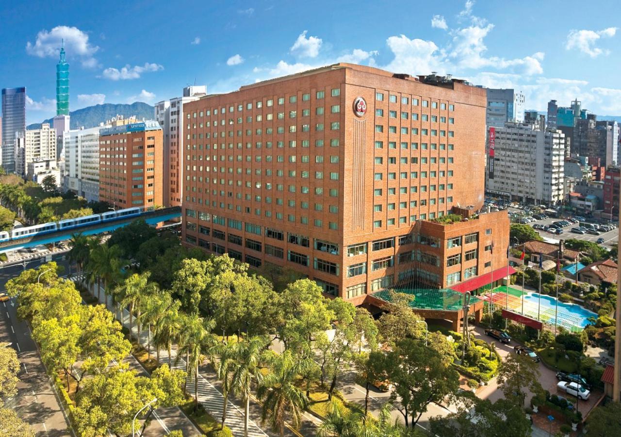 The Howard Plaza Hotel Tajpej Kültér fotó The campus of National Yang-ming University