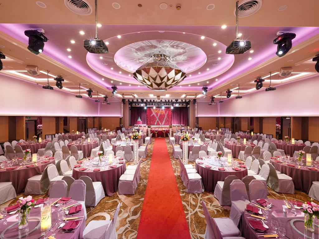 The Howard Plaza Hotel Tajpej Kültér fotó The ballroom of the hotel