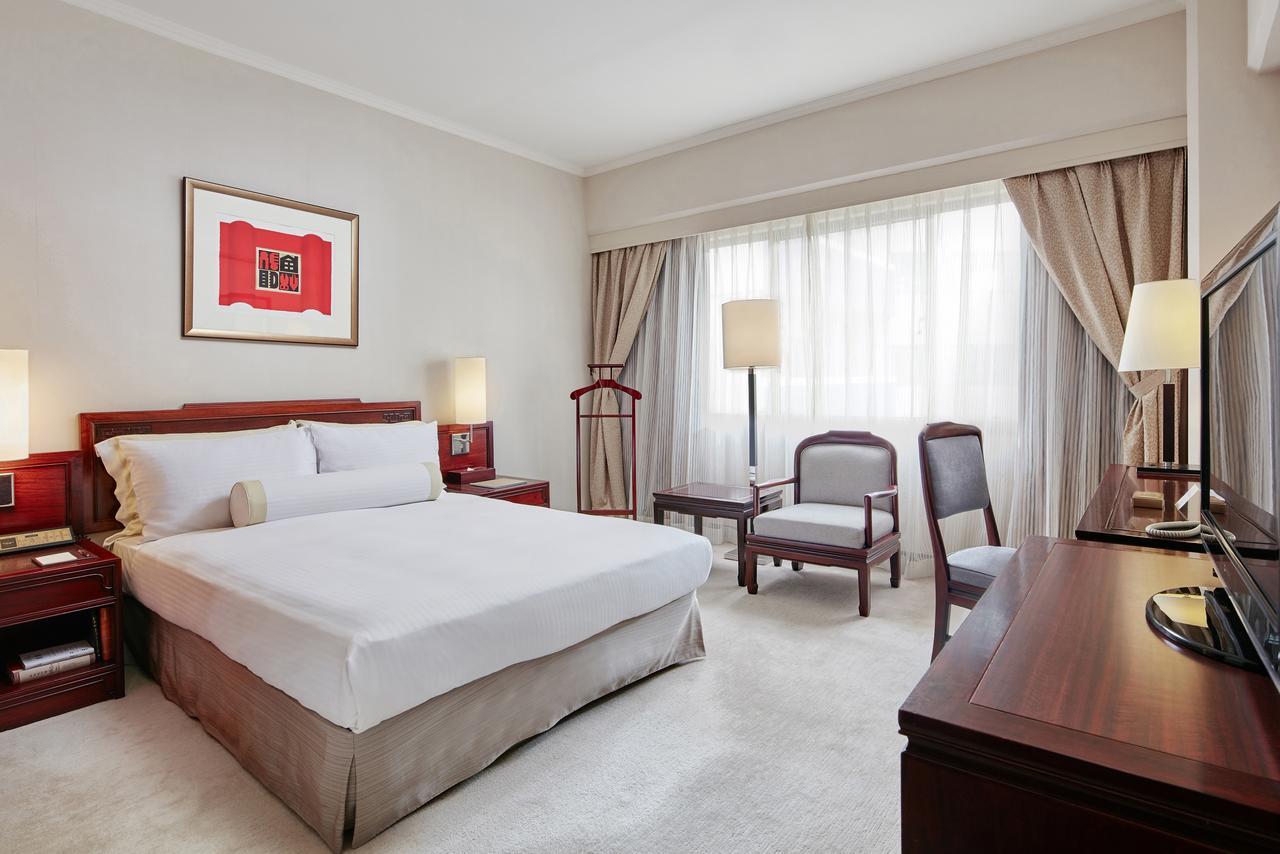 The Howard Plaza Hotel Tajpej Kültér fotó A room at the hotel